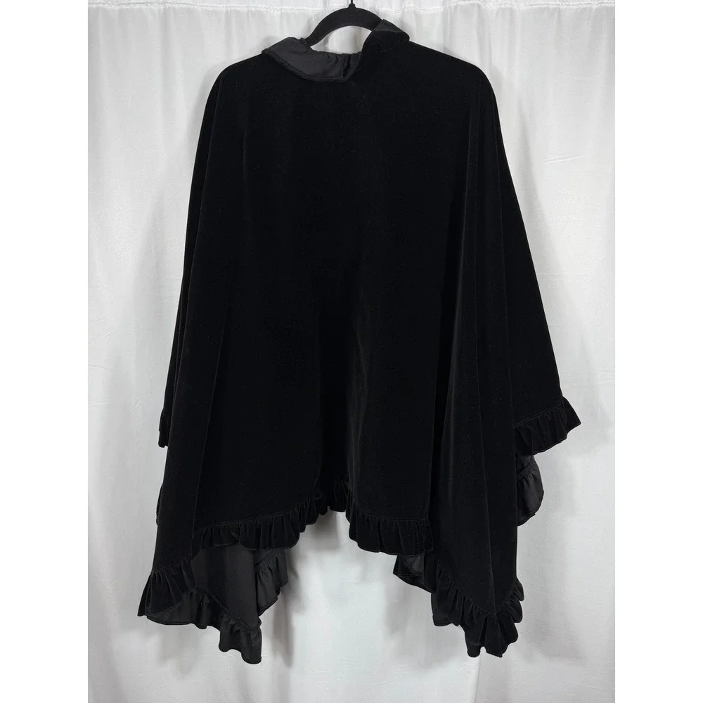 Private Line Vintage Beautiful Black Velvet‎ Ruffle Cape Wrap Made in England